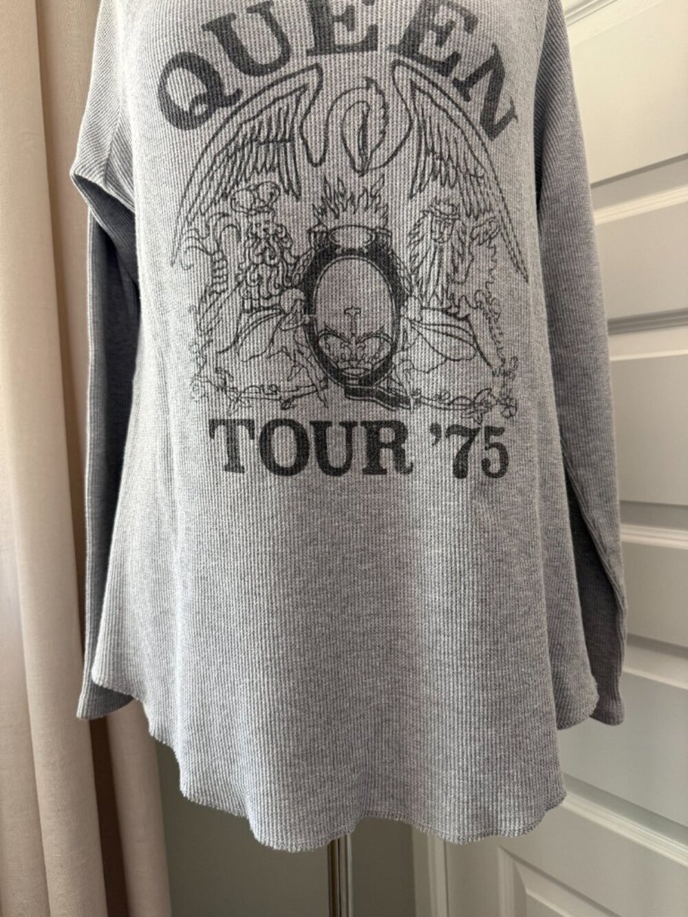 Daydreamer for Free People Queen Tour '75 Waffle Knit Long Sleeve : Medium - Picture 3 of 6